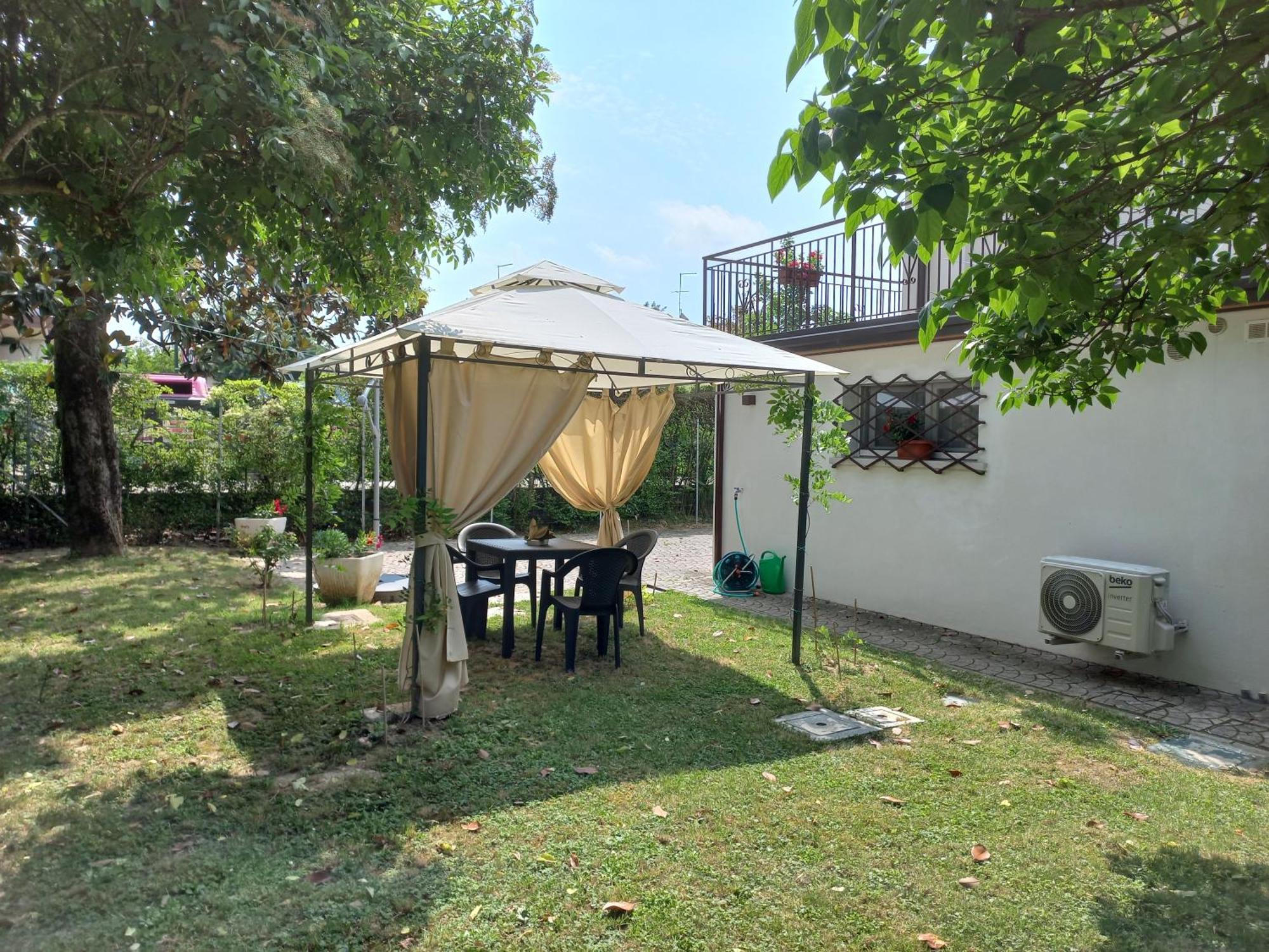 Appartamento Le Magnolie 2 Mestre Luaran gambar